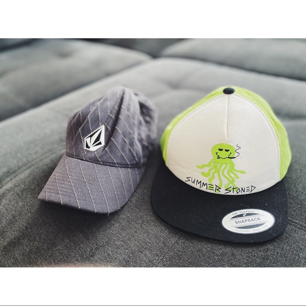 🐙 Volcom Hats 🐙 - Picture 2 of 6